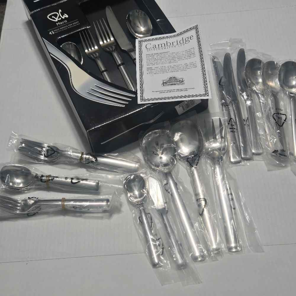 Robert Welch 25 Piece Silverware Flatware Service for 4 and Serving Pieces  NEW